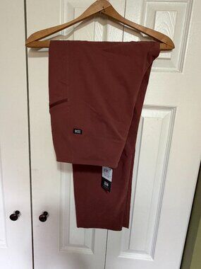 Mountain Hardwear BNWT Dynama Pants